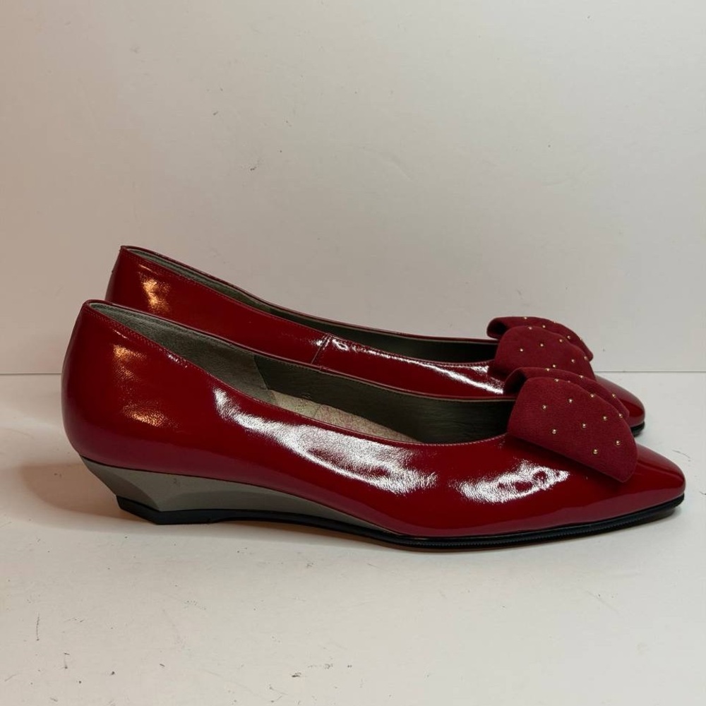 Vintage Yves Saint Laurent (YSL) Red Patent Leather Flat Pumps Size 35.5